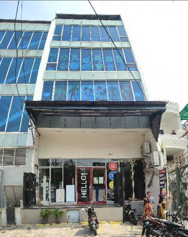 RUKO DI JALAN PLUIT KENCANA, JAKARTA UTARA DENGAN LUAS TANAH 152m2